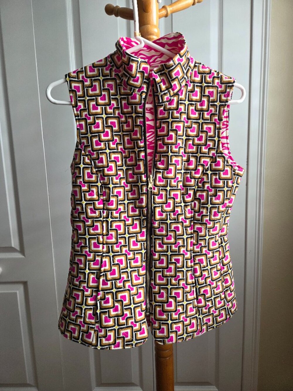 Jude Connally Reversible Quilted Vest XS | Pink Zebra & Geometric Sleeveless